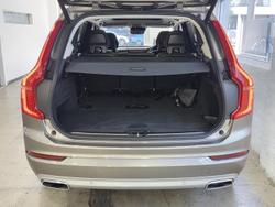 2020 Volvo XC90 D5 Momentum