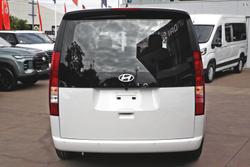 2026 Hyundai STARIA LOAD