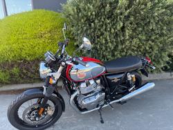 2025 Royal Enfield INTERCEPTOR 650 E5 CLASSIC