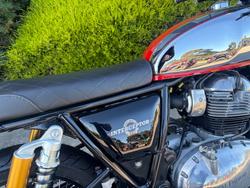2025 Royal Enfield INTERCEPTOR 650 E5 CLASSIC