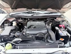 2013 Mitsubishi Triton GLX MN MY13 4x2 White