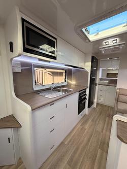 2025 Red Centre Kimberley 196 Type B (was $122,990, NOW $89,990)