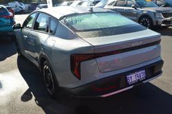 2025 Kia K4 Sport