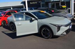 2025 Kia K4 Sport