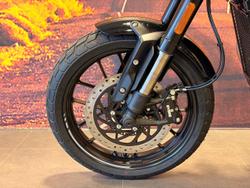 2026 Triumph Tracker 400 Tracker Black
