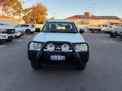 2012 Mitsubishi Triton GLX
