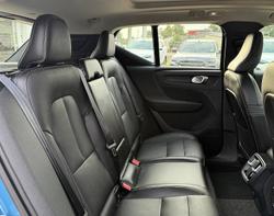 2023 Volvo XC40 Ultimate B5 Dark