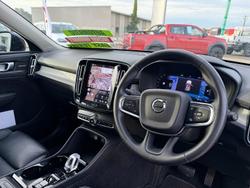 2023 Volvo XC40 Ultimate B5 Dark