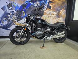 2024 BMW Motorrad R 12 HL BLACK