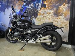 2024 BMW Motorrad R 12 HL BLACK