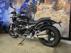 2024 BMW Motorrad R 12 HL BLACK