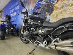 2024 BMW Motorrad R 12 HL BLACK