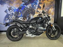 2024 BMW Motorrad R 12 HL BLACK