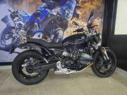 2024 BMW Motorrad R 12 HL BLACK
