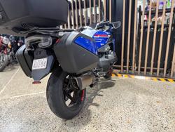 2026 BMW Motorrad 2026 BMW 1300CC R 1300 RT Impulse RACING-BLU