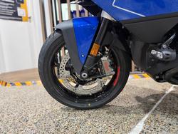 2026 BMW Motorrad 2026 BMW 1300CC R 1300 RT Impulse RACING-BLU