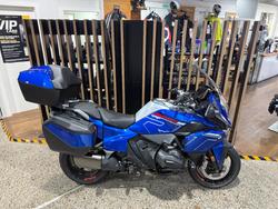 2026 BMW Motorrad 2026 BMW 1300CC R 1300 RT Impulse RACING-BLU
