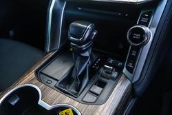 2022 Toyota Landcruiser VX