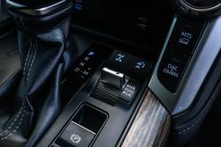 2022 Toyota Landcruiser VX