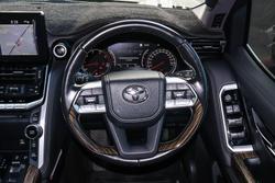 2022 Toyota Landcruiser VX