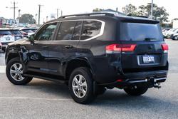 2022 Toyota Landcruiser VX