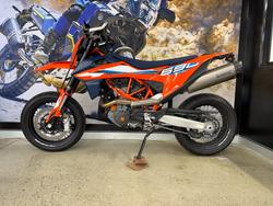 2023 Ktm 690 SMC R ORANGE
