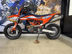 2023 Ktm 690 SMC R ORANGE