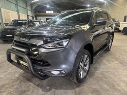 2022 Isuzu MU-X LS-T