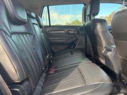 2023 Isuzu MU-X LS-T
