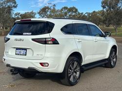 2023 Isuzu MU-X LS-T