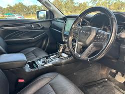 2023 Isuzu MU-X LS-T