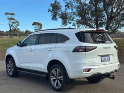 2023 Isuzu MU-X LS-T