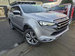 Isuzu MU-X