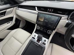 2022 Jaguar F-PACE P250 R-Dynamic SE