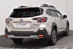 2024 Subaru Outback AWD Touring