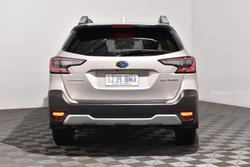 2024 Subaru Outback AWD Touring