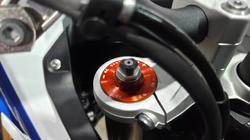 2026 BMW Motorrad F 900 GS LIGHT WHITE UNI/RACINGBLUE MET