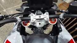 2026 BMW Motorrad F 900 GS LIGHT WHITE UNI/RACINGBLUE MET