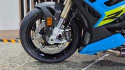 2026 BMW Motorrad S 1000 R BLUEFIRE/MUGIALLO YELLOW