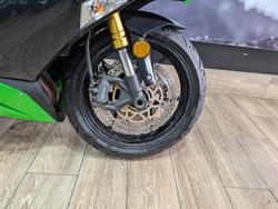 2013 Kawasaki ZX-6R (ZX636) NON ABS GREEN