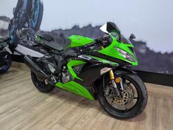 2013 Kawasaki ZX-6R (ZX636) NON ABS GREEN