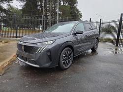 2025 Peugeot 5008 GT Premium Hybrid