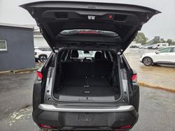 2025 Peugeot 5008 GT Premium Hybrid
