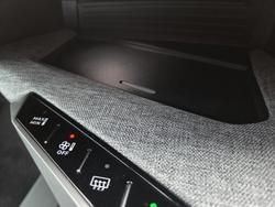 2025 Peugeot 5008 GT Premium Hybrid