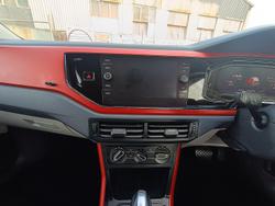 2018 Volkswagen Polo beats