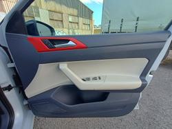 2018 Volkswagen Polo beats