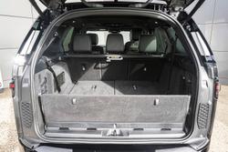 2025 Land Rover Discovery D350 Tempest