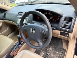 2005 Honda Accord VTi 7th Gen Nighthawk Black