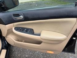 2005 Honda Accord VTi 7th Gen Nighthawk Black
