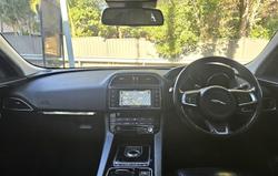 2018 Jaguar F-PACE 25t Prestige